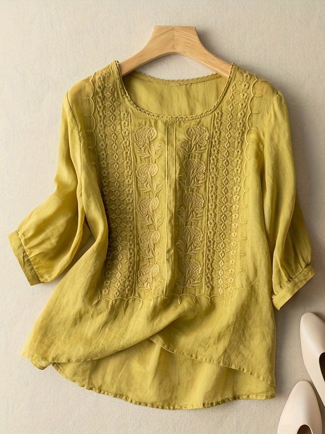 Cecilia | Embroidered Scoop-Neck Blouse