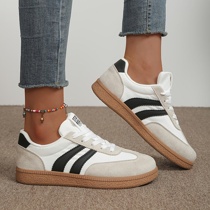 Talia | Classic Lace-Up Sneakers