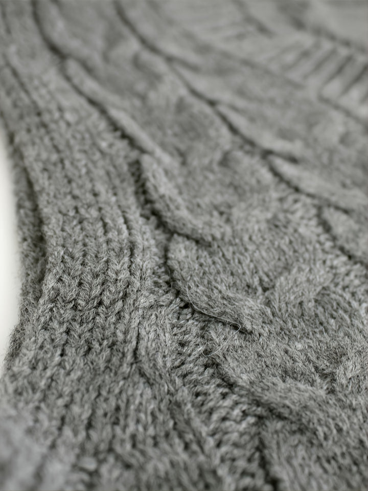 Ramona | Cable-Knit V-Neck Sweater Vest