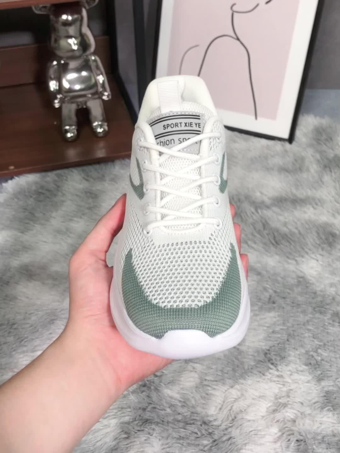 Tessa | Lightweight Lace-Up Sneakers