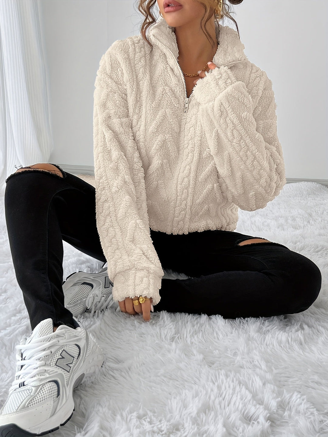 Loretta | Cozy Textured Stand-Collar Pullover