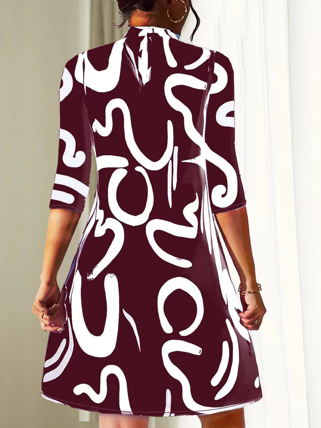 Noelle | Abstract Monochrome Print Tunic Dress