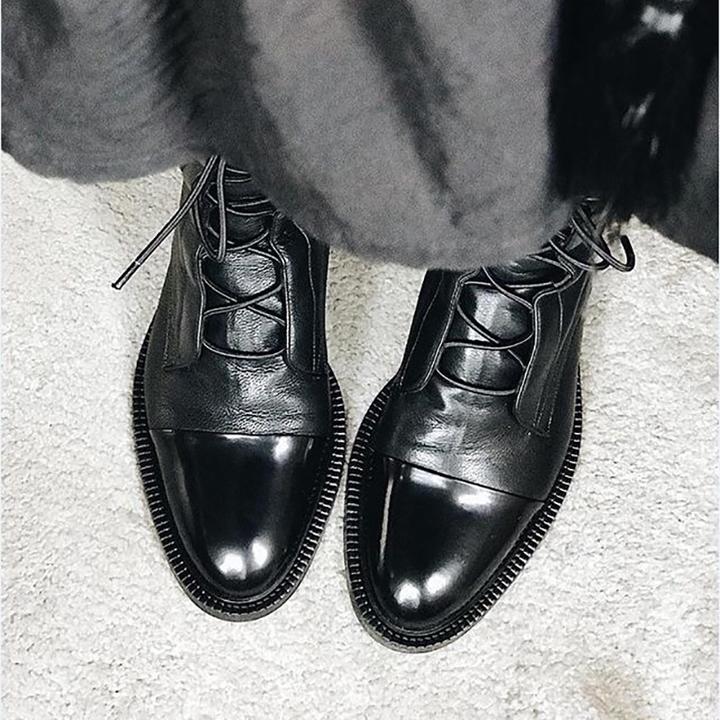 Evelyn | Classic Lace-Up Ankle Boots