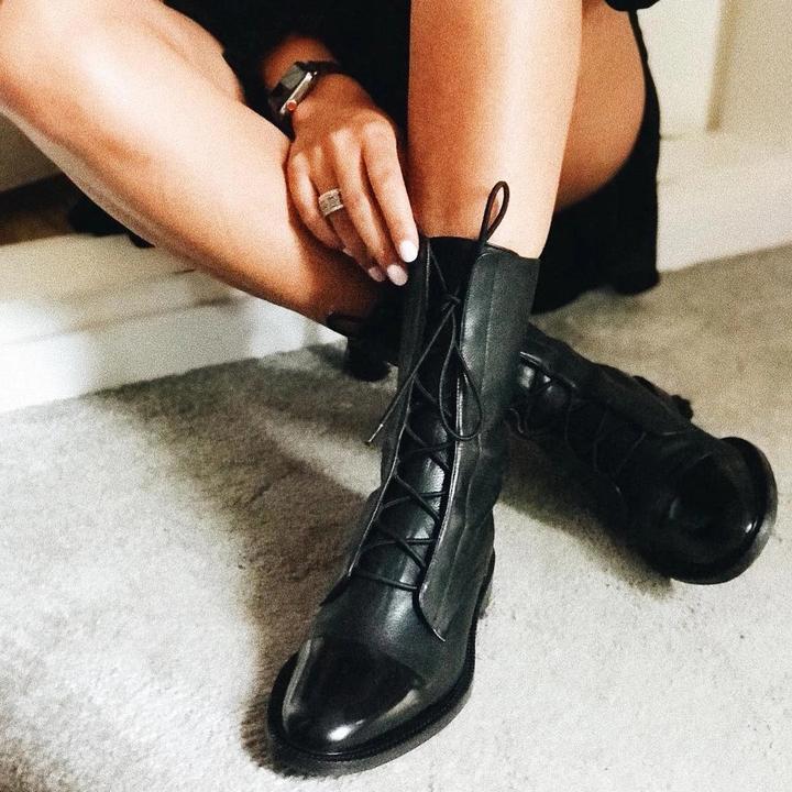 Evelyn | Classic Lace-Up Ankle Boots