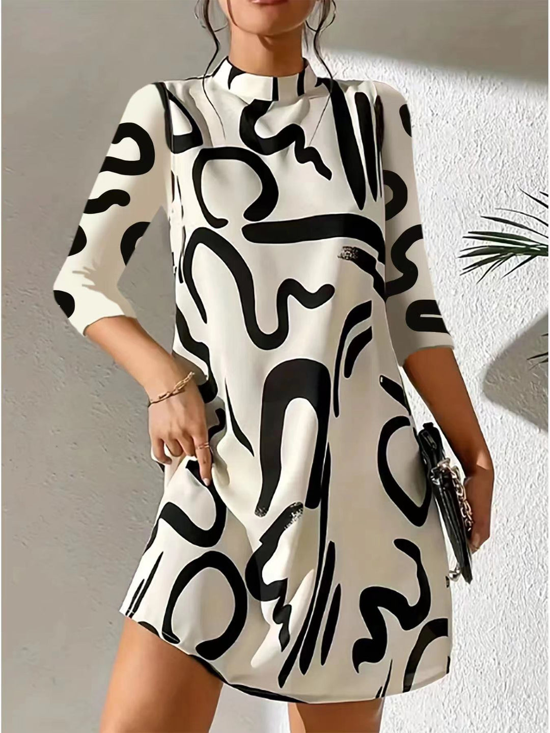 Noelle | Abstract Monochrome Print Tunic Dress