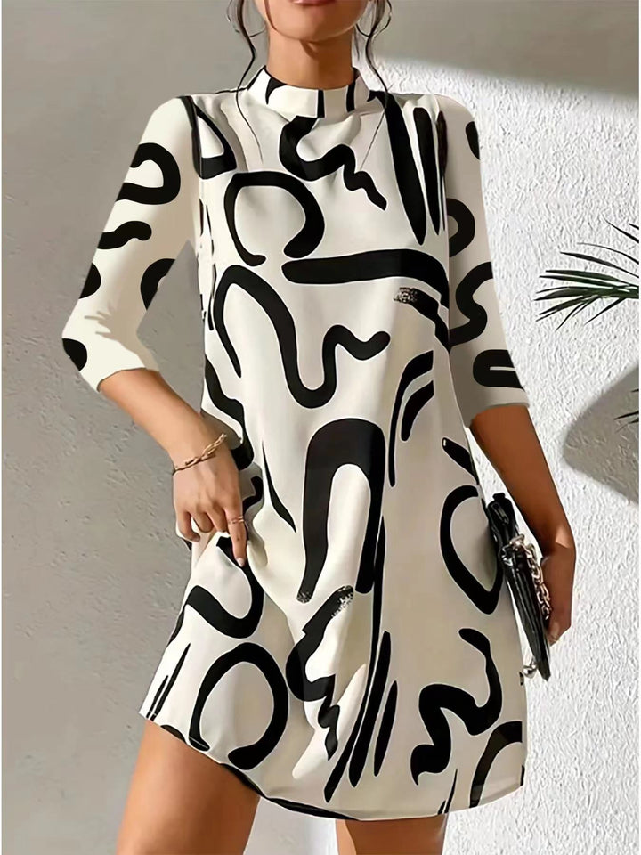 Noelle | Abstract Monochrome Print Tunic Dress
