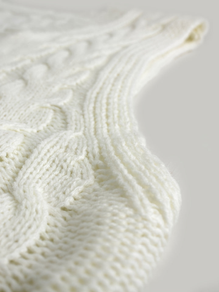 Ramona | Cable-Knit V-Neck Sweater Vest