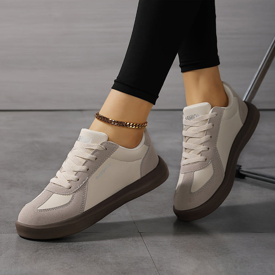 Gloria | Everyday Lace-Up Sneakers