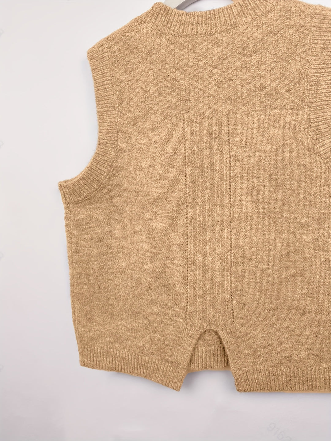 Tabitha | Cable-Knit Sleeveless Sweater Vest