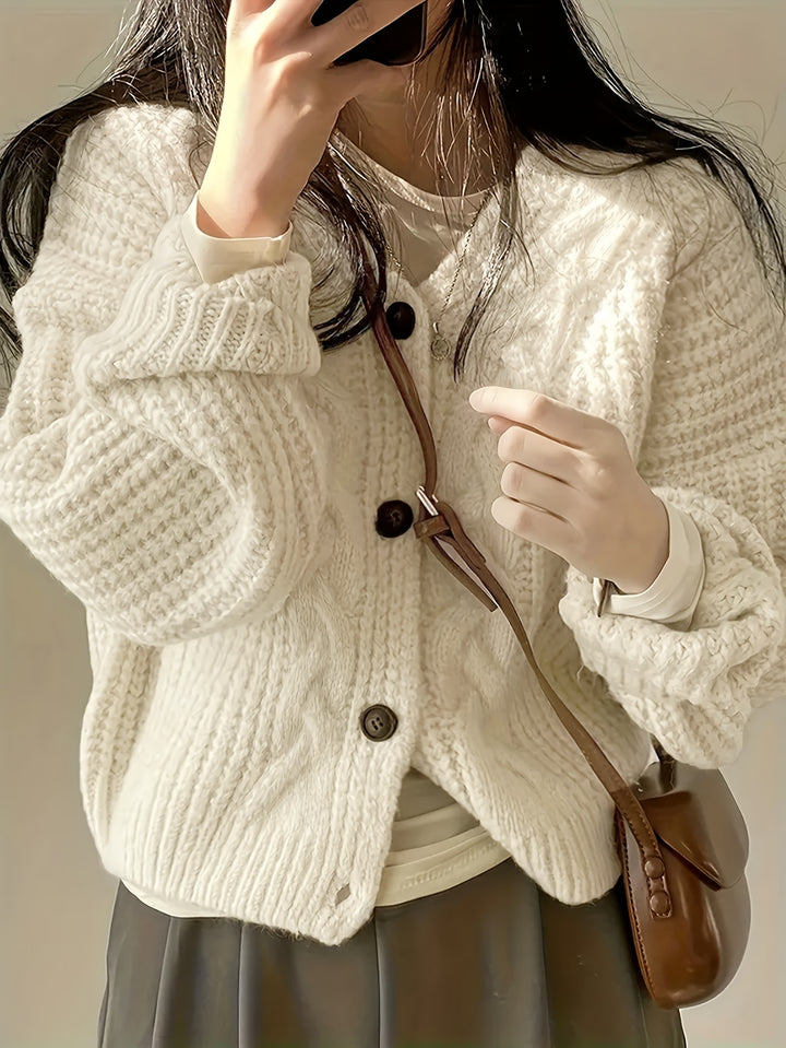 Cynthia | Chunky Knit Cardigan