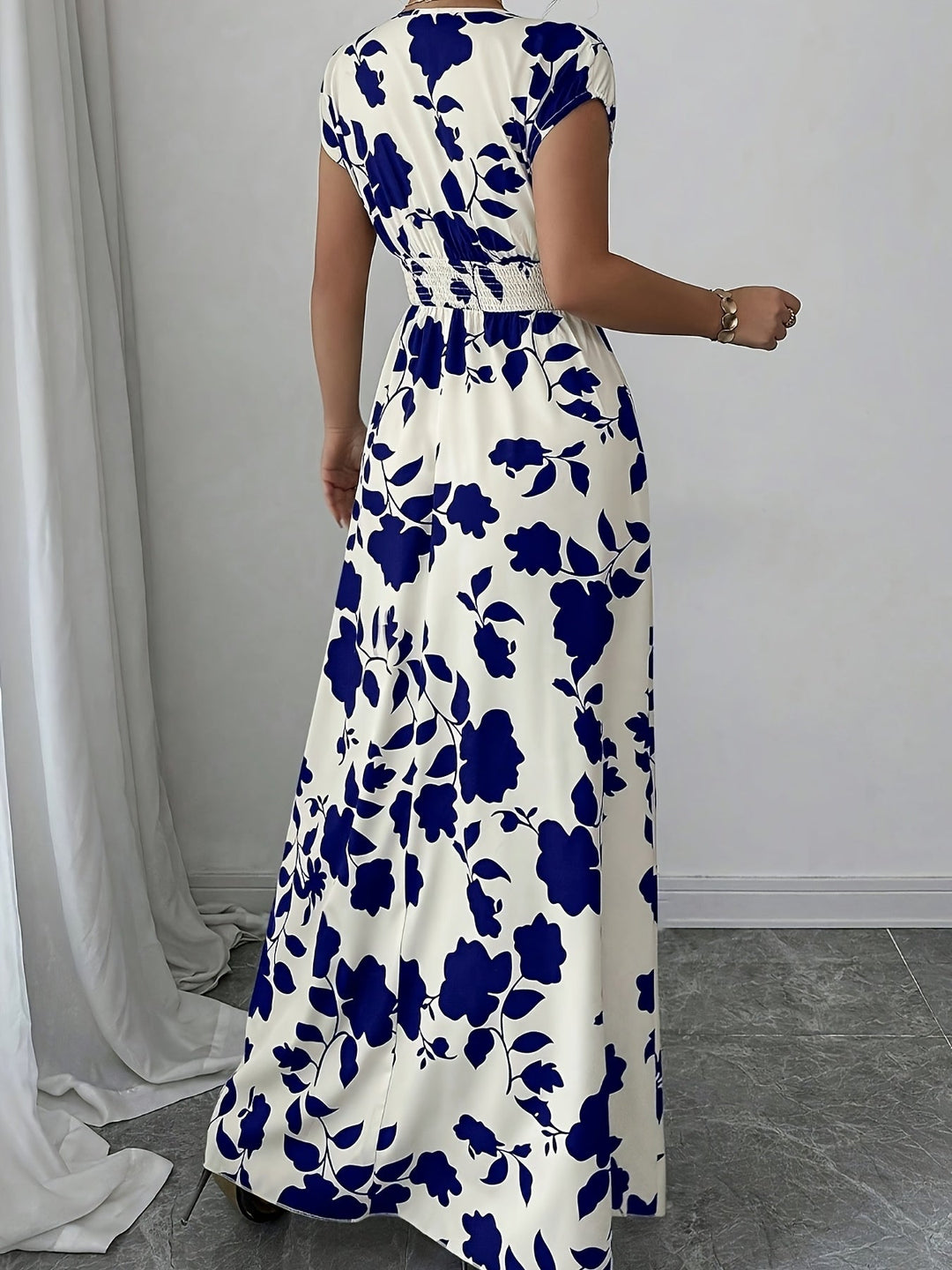 Isabelle | Floral V-Neck Maxi Dress