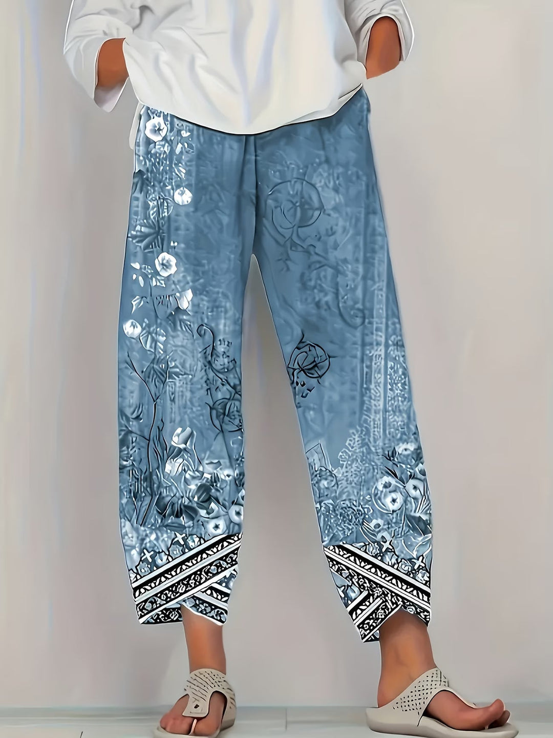 Gwyneth | Stylish Retro Floral Pants