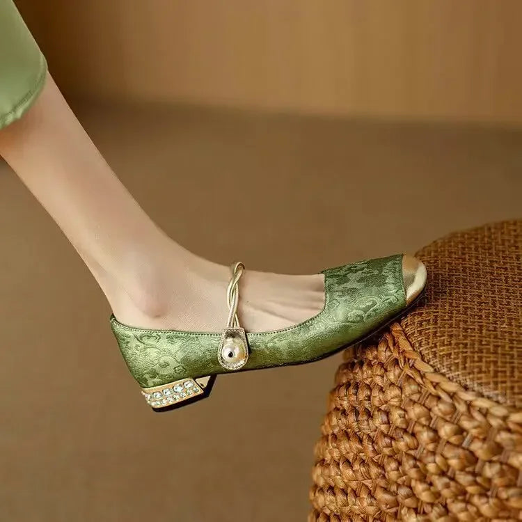 Amelia | Vintage Braided Pearl Strap Shoes